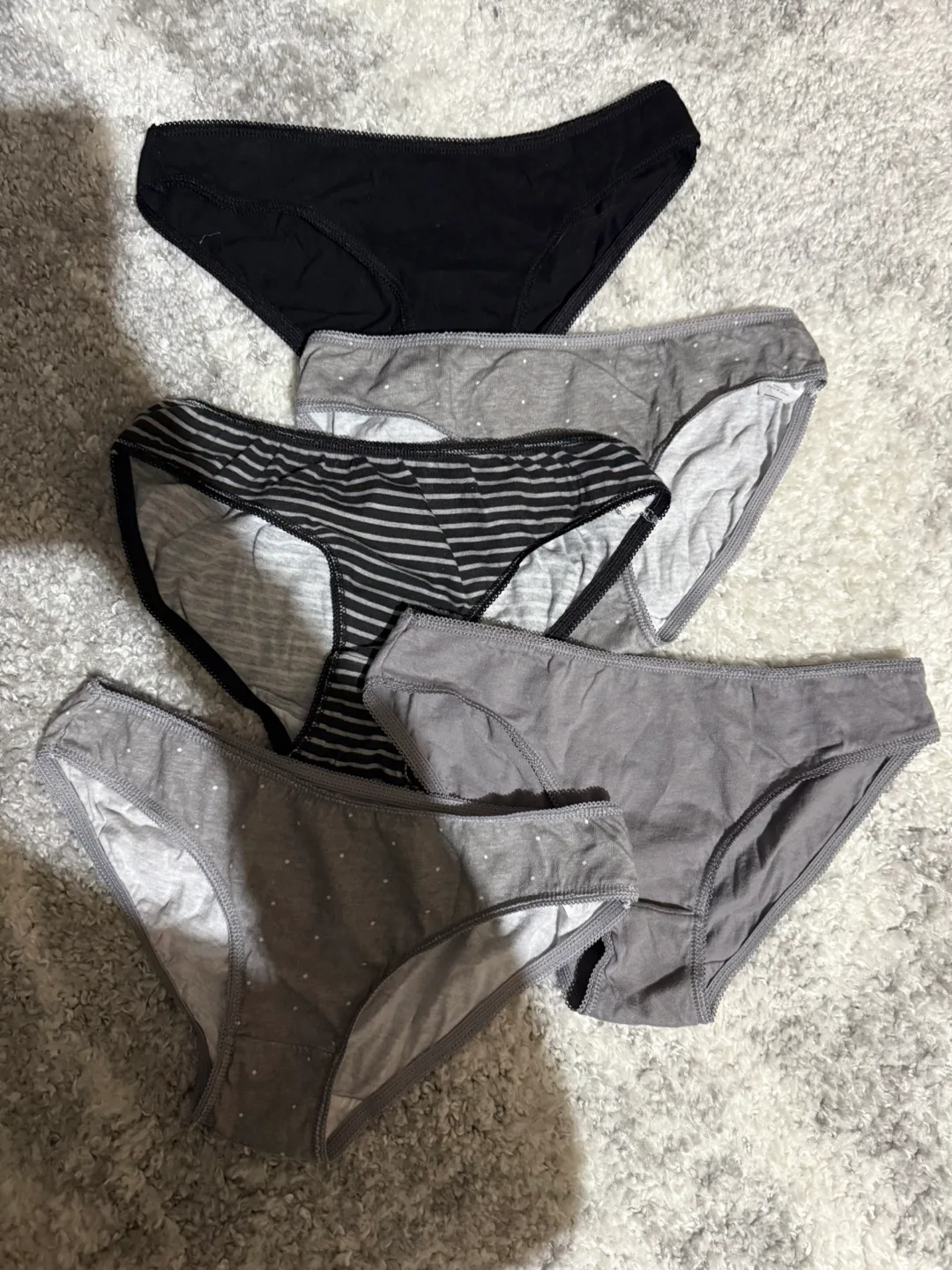 💚Ladies' Underwear Bundle - Size Small🥕 thumbnail