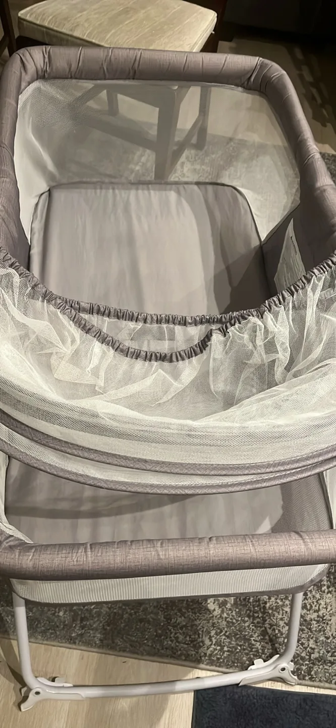 Cosco Baby Bassinet thumbnail