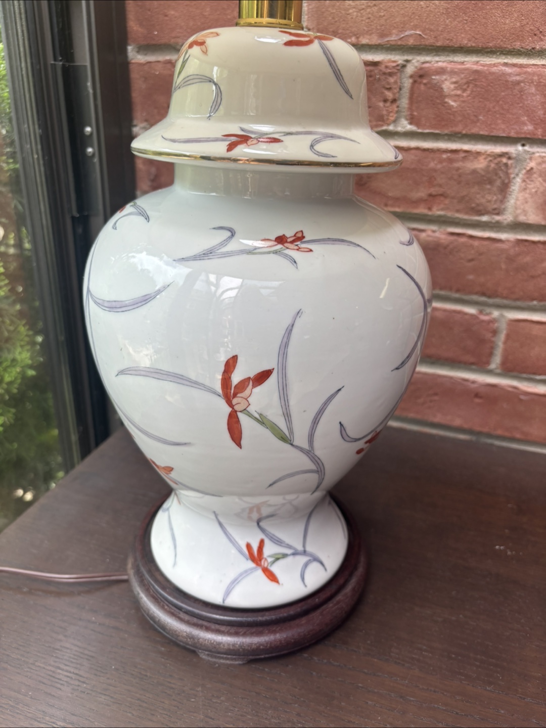 Pleated Lamp with Floral Base - photo 2