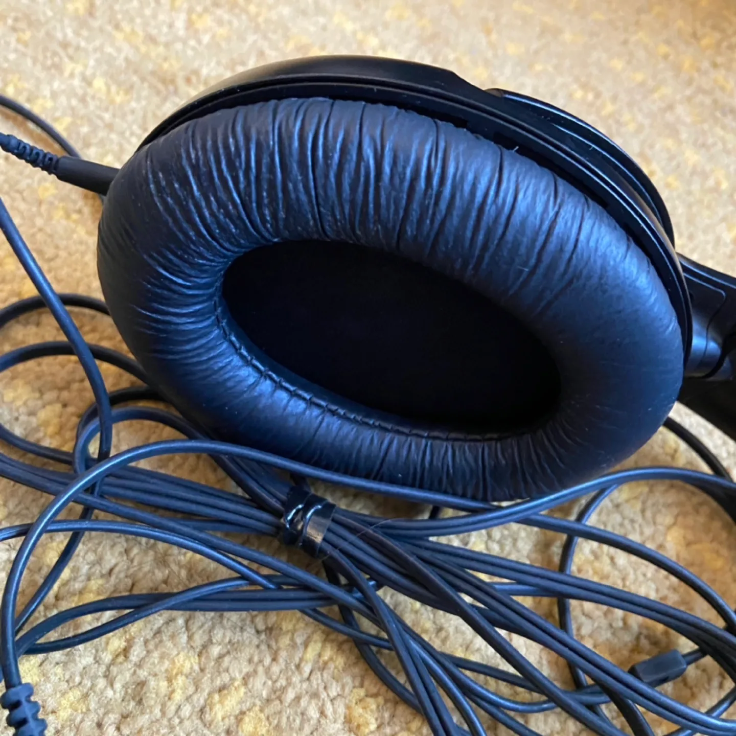 Sennheiser HD 201 Headphones image indicator(3)