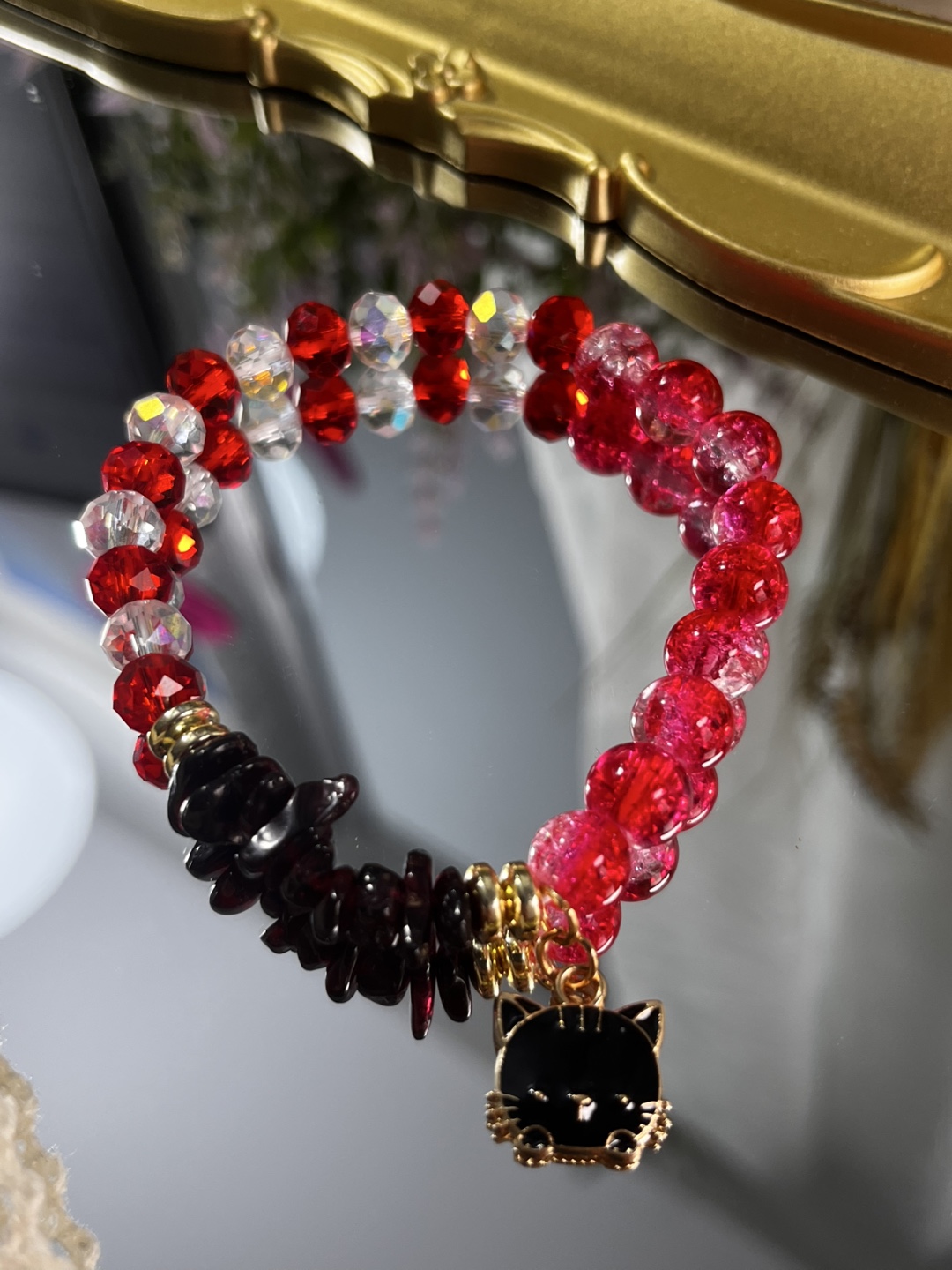 Cat Head Charm on Garnet Chips and Sangria Crackle Bead Bracelet - photo 4