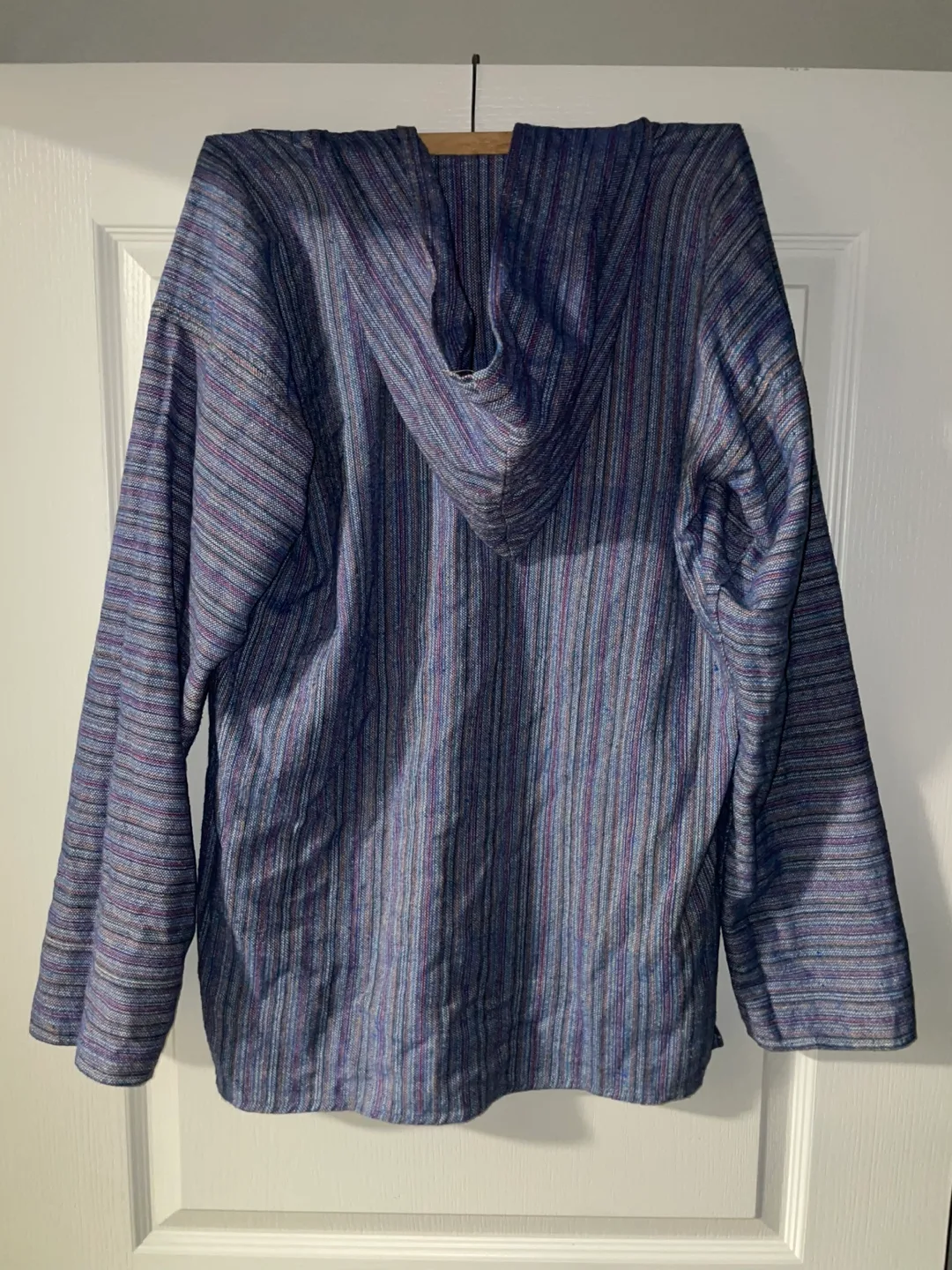 Artisanal and Handmade Original Mexican hoodie image indicator(2)