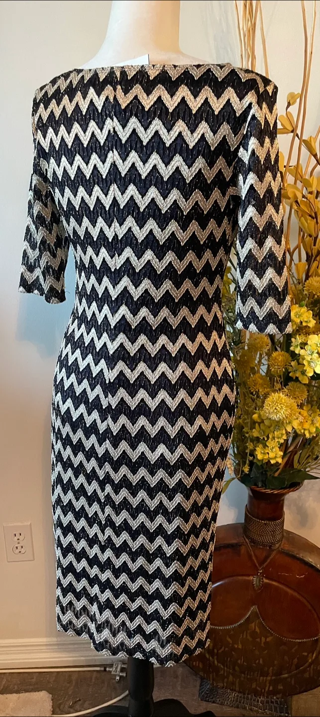 Black & Gold Chevron Pattern Dress thumbnail