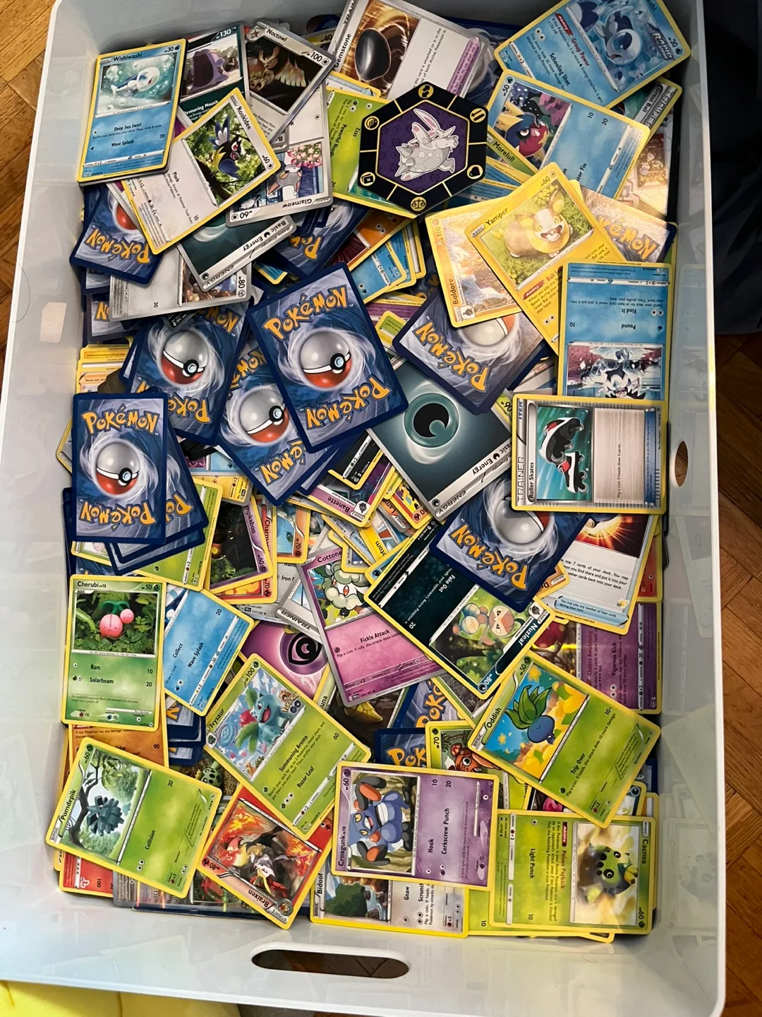 Pokémon Trading Cards - Mixed Lot image indicator(4)