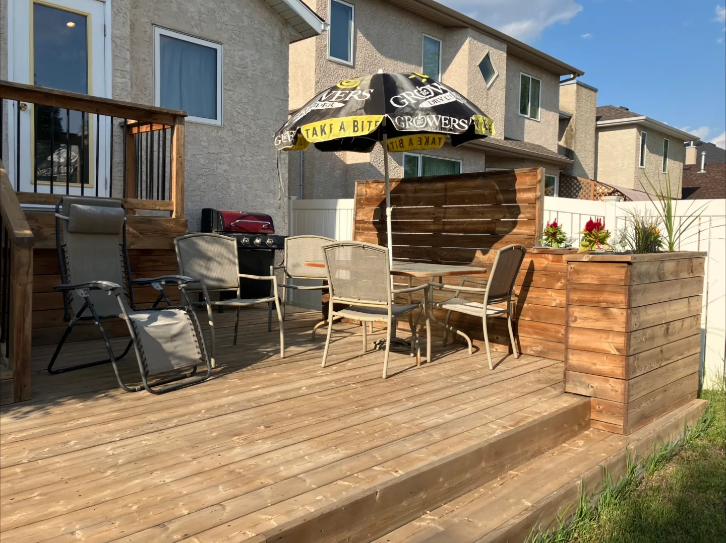 Patio Set and BBQ grill thumbnail