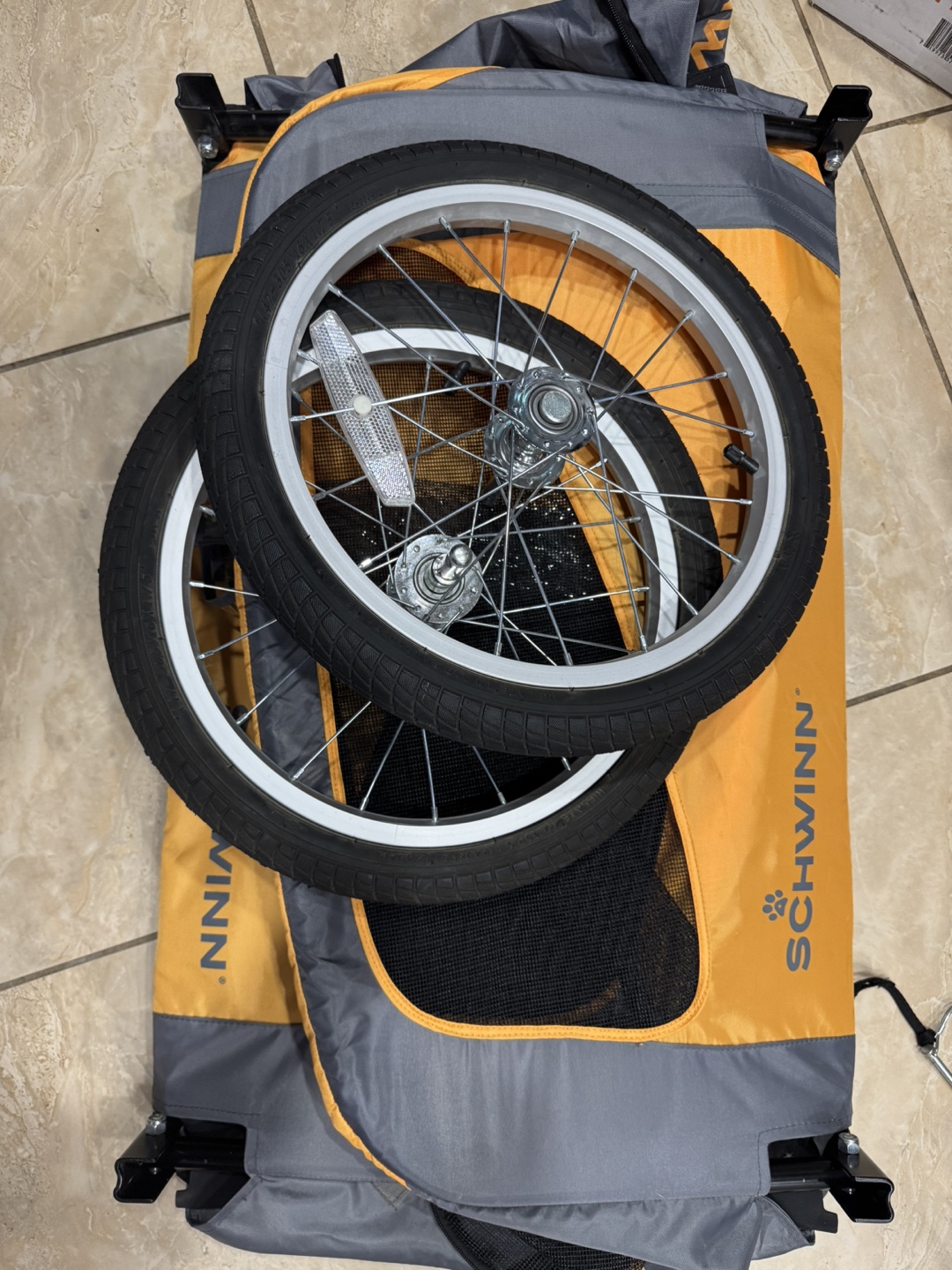 Schwinn Rascal Pet Bike Trailer - Yellow/Gray