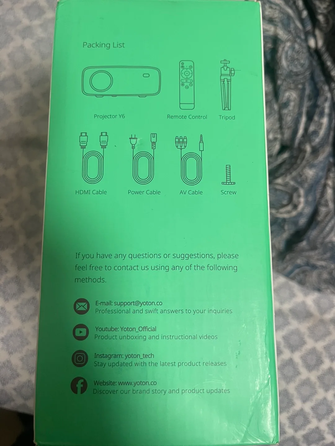 Yoton Y6 Video Projector - Like New! image indicator(2)