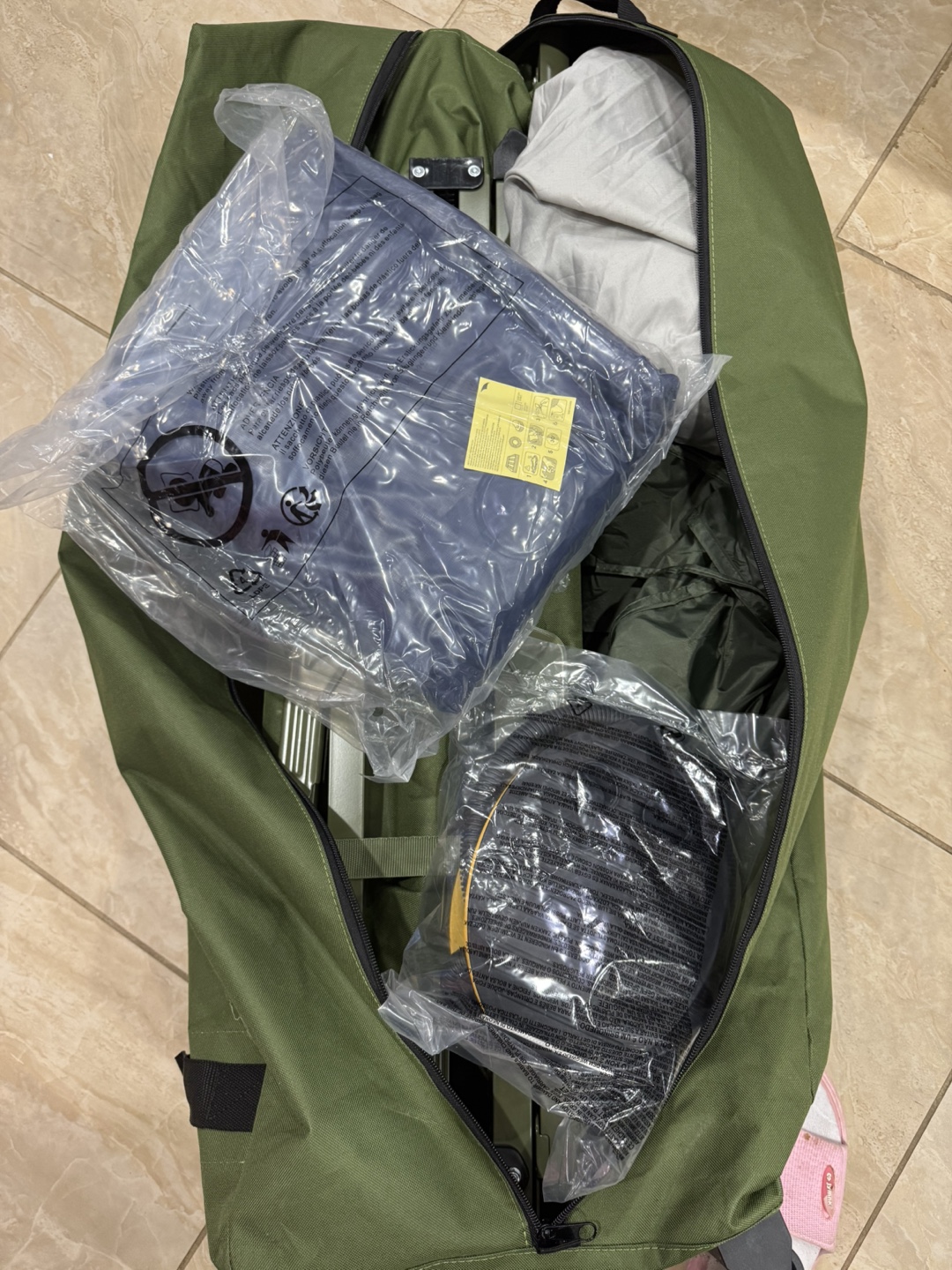 Multi-Functional 4-in-1 Compact Tent - photo 2