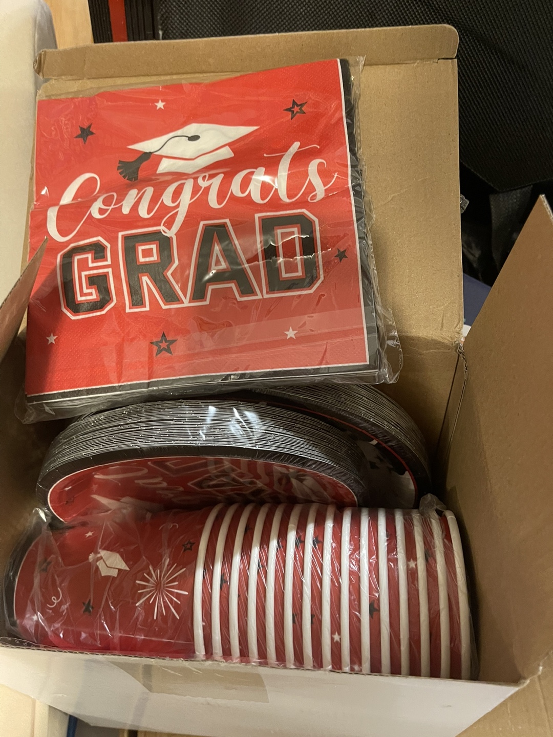 Graduation Party Supplies Set - New