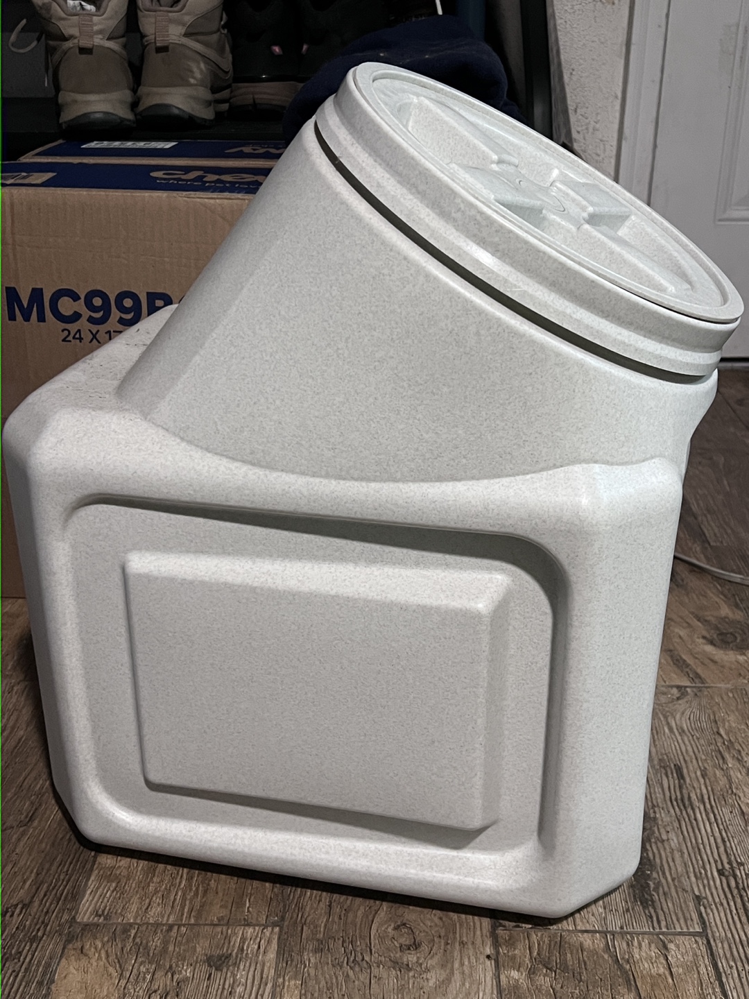 food container storage 40lbs