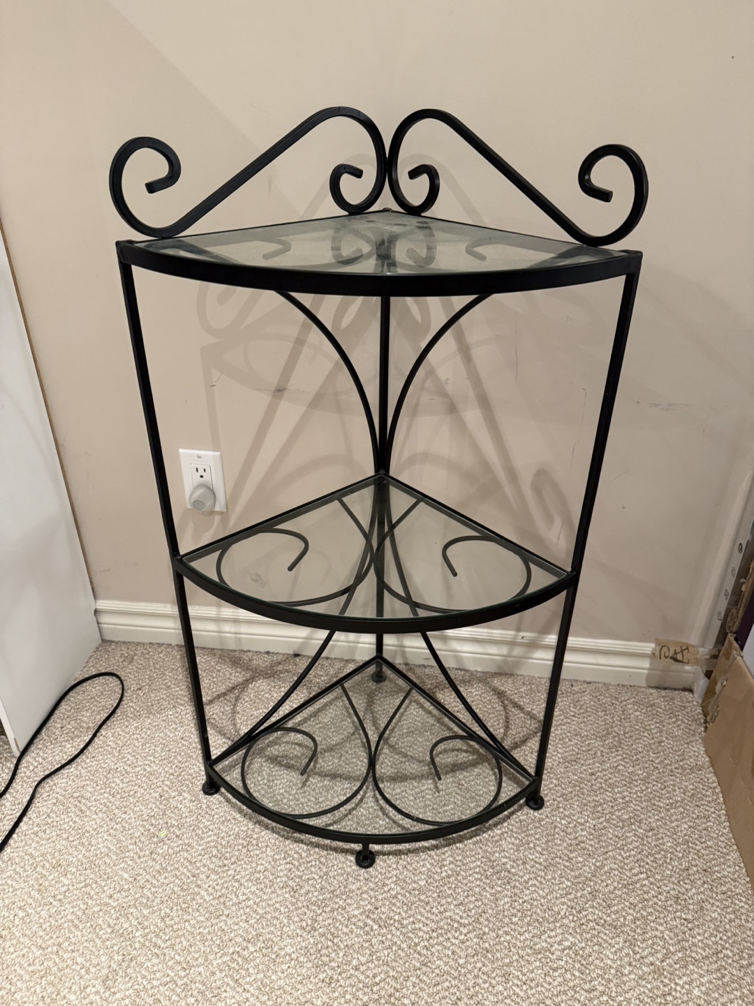 Wrought iron Corner Shelf with Glass Shelves - 3ft Tall - photo 4