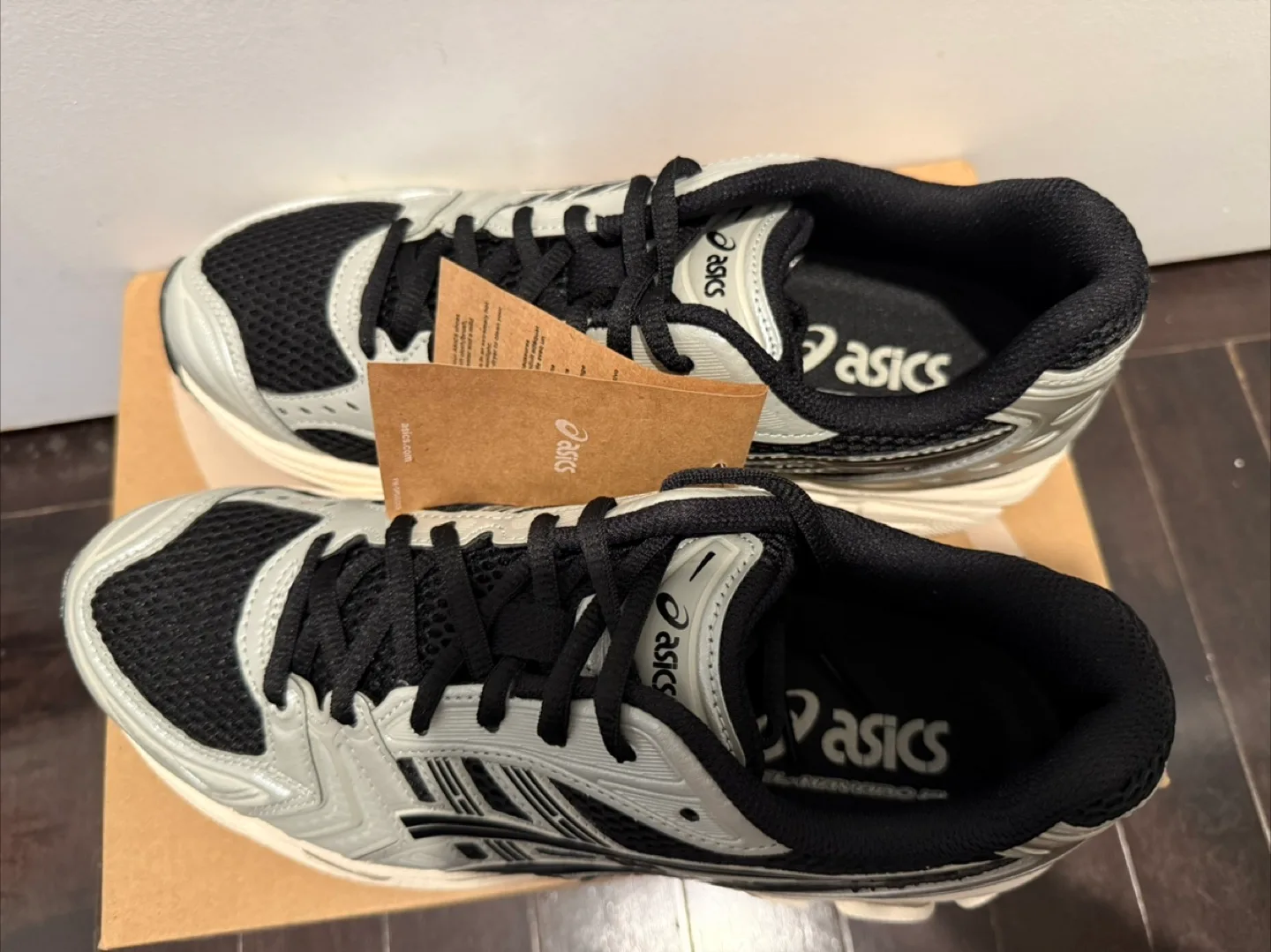 BNIB ASICS Gel Kayano 14 men 7.5 women 9 unisex black/seal grey image indicator(2)