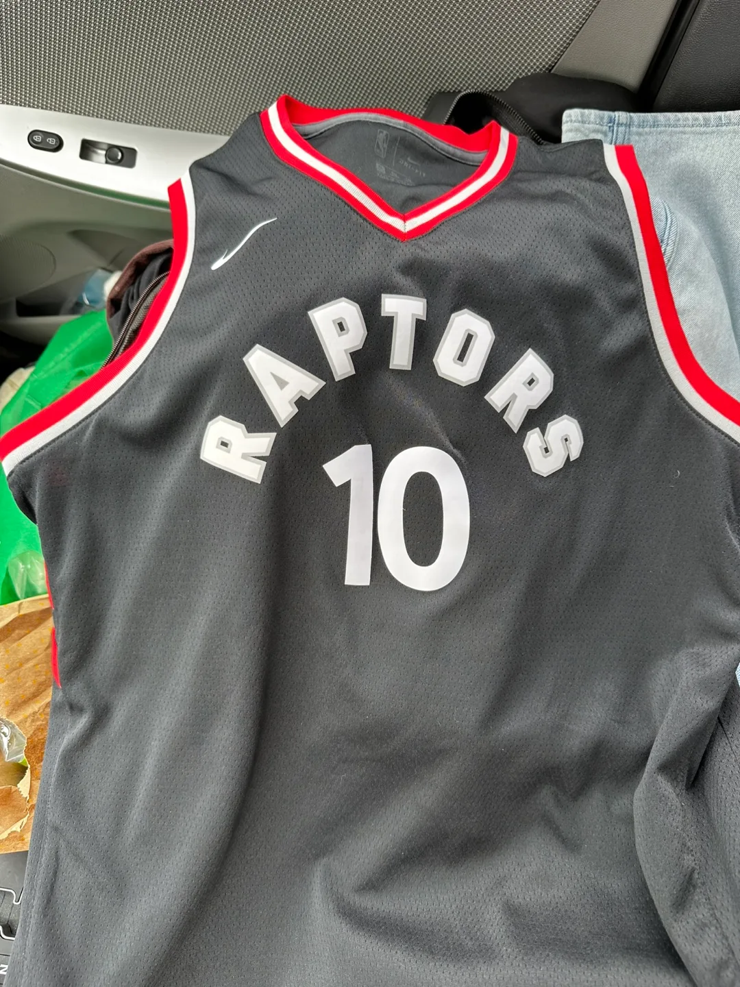 Nike DeRozan Raptors Jersey - XL youth thumbnail