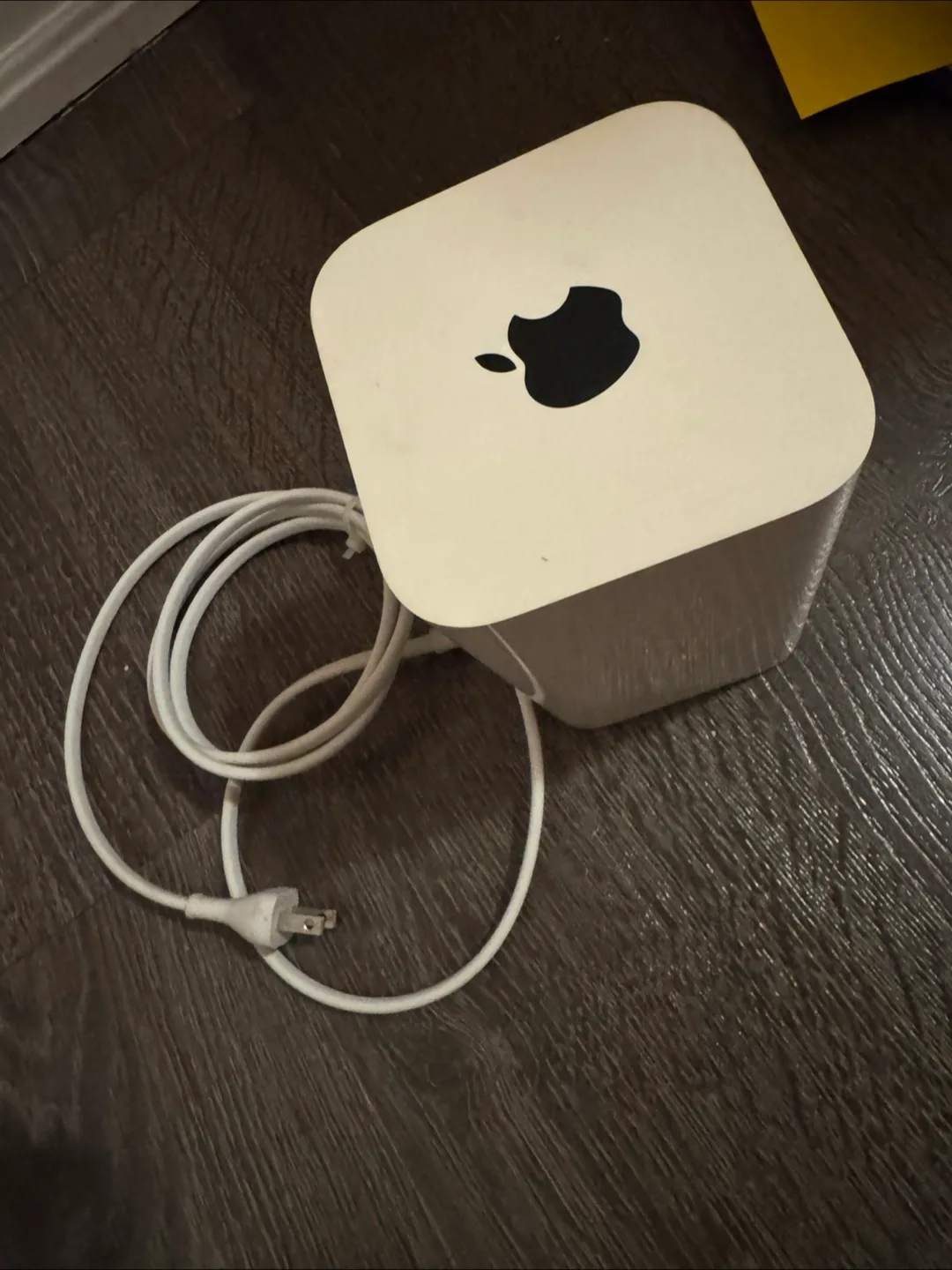 Apple A1521 AirPort Time Capsule thumbnail
