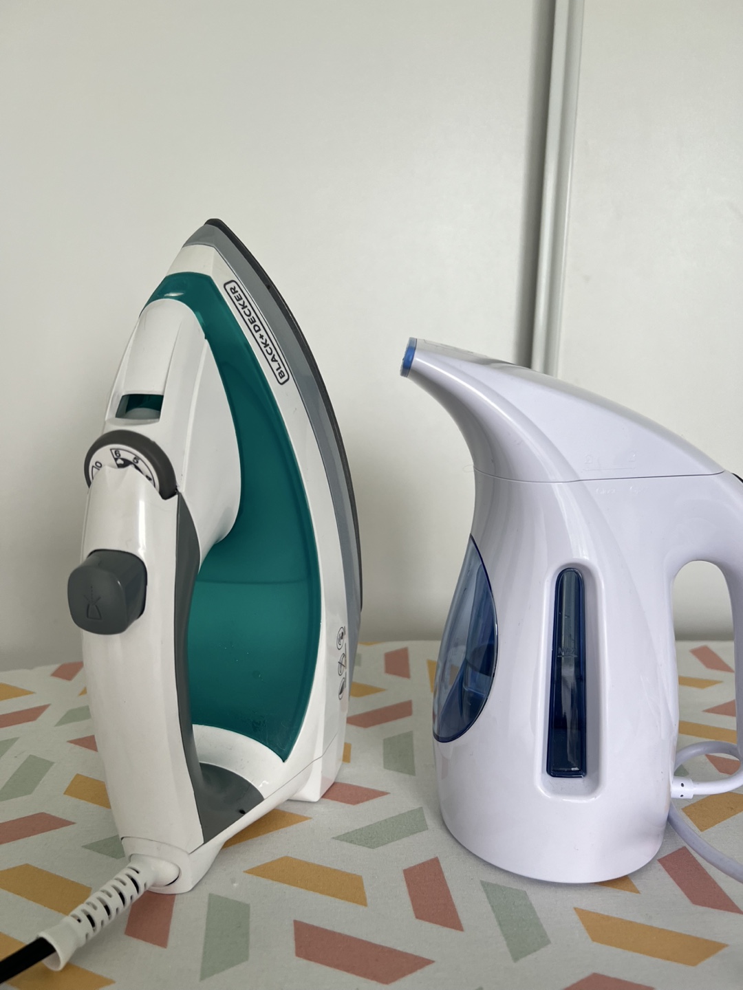 Black+Decker Iron & HiLife Steamer Set