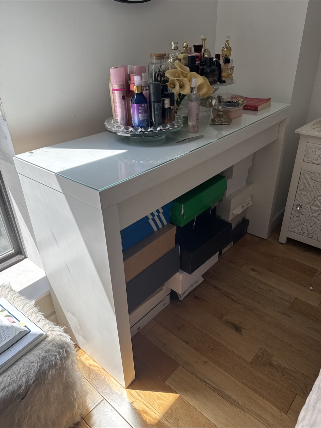 White Console/makeup Table