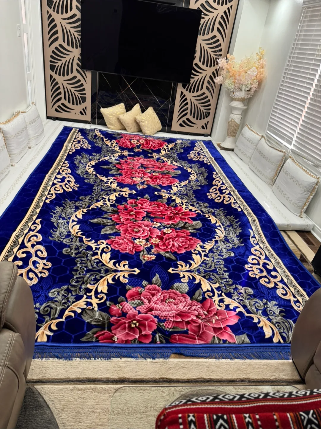 Brand new Blue Floral digital print carpet size 8 x 13 feet 🥕 image indicator(6)