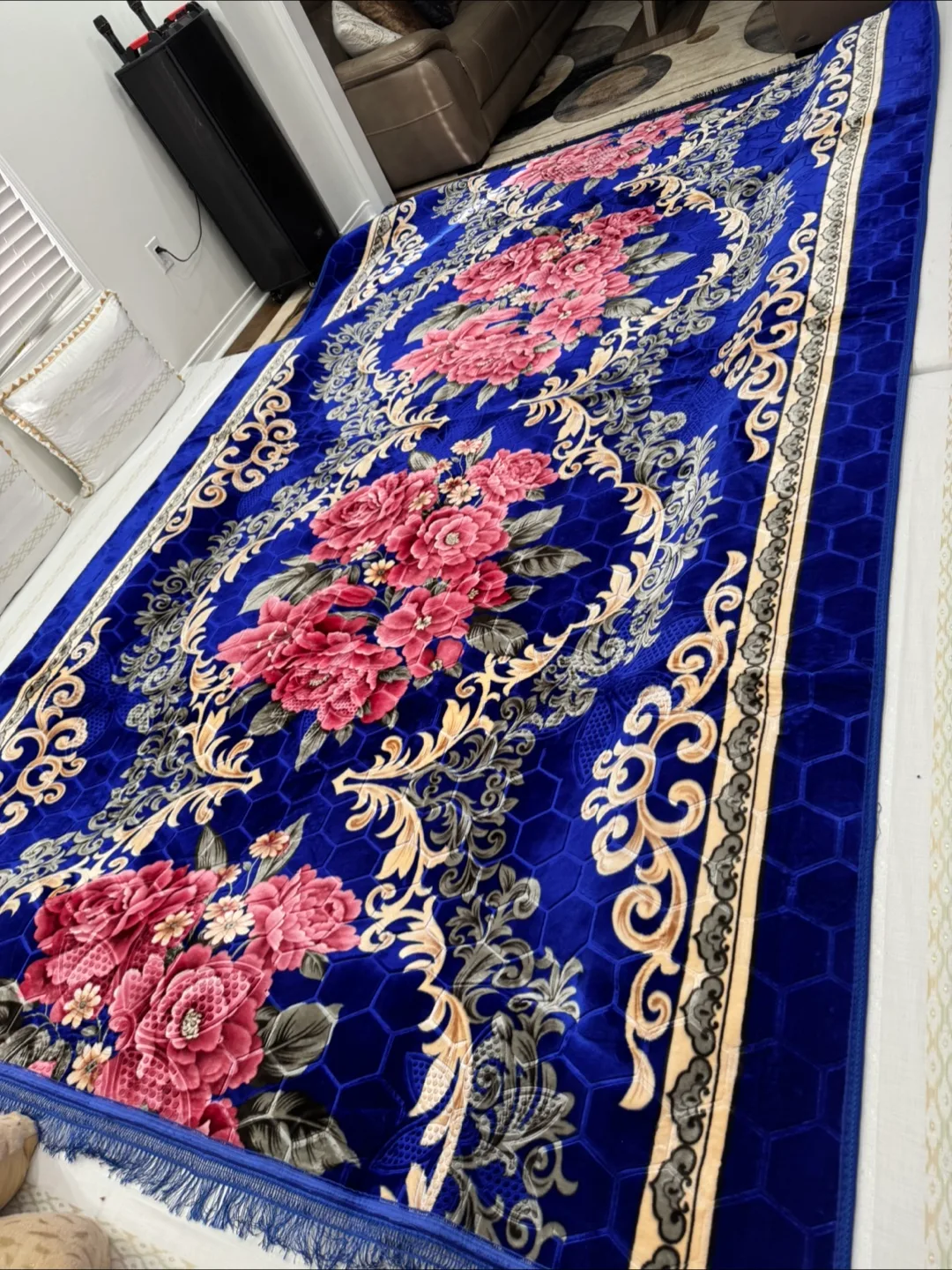 Brand new Blue Floral digital print carpet size 8 x 13 feet 🥕 image indicator(5)