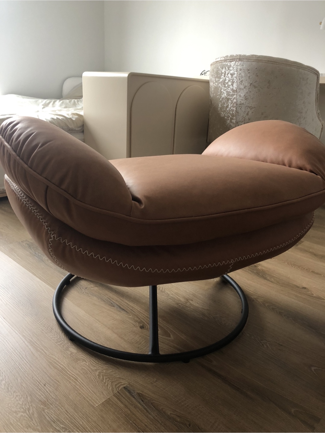 Ivy Bronx Modern Swivel Lounge Chair - photo 5