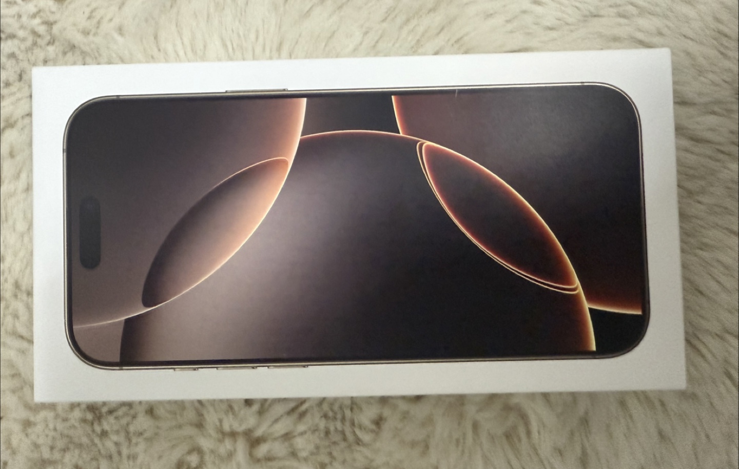 New iPhone 16 Pro Max - Desert Titanium, 256GB