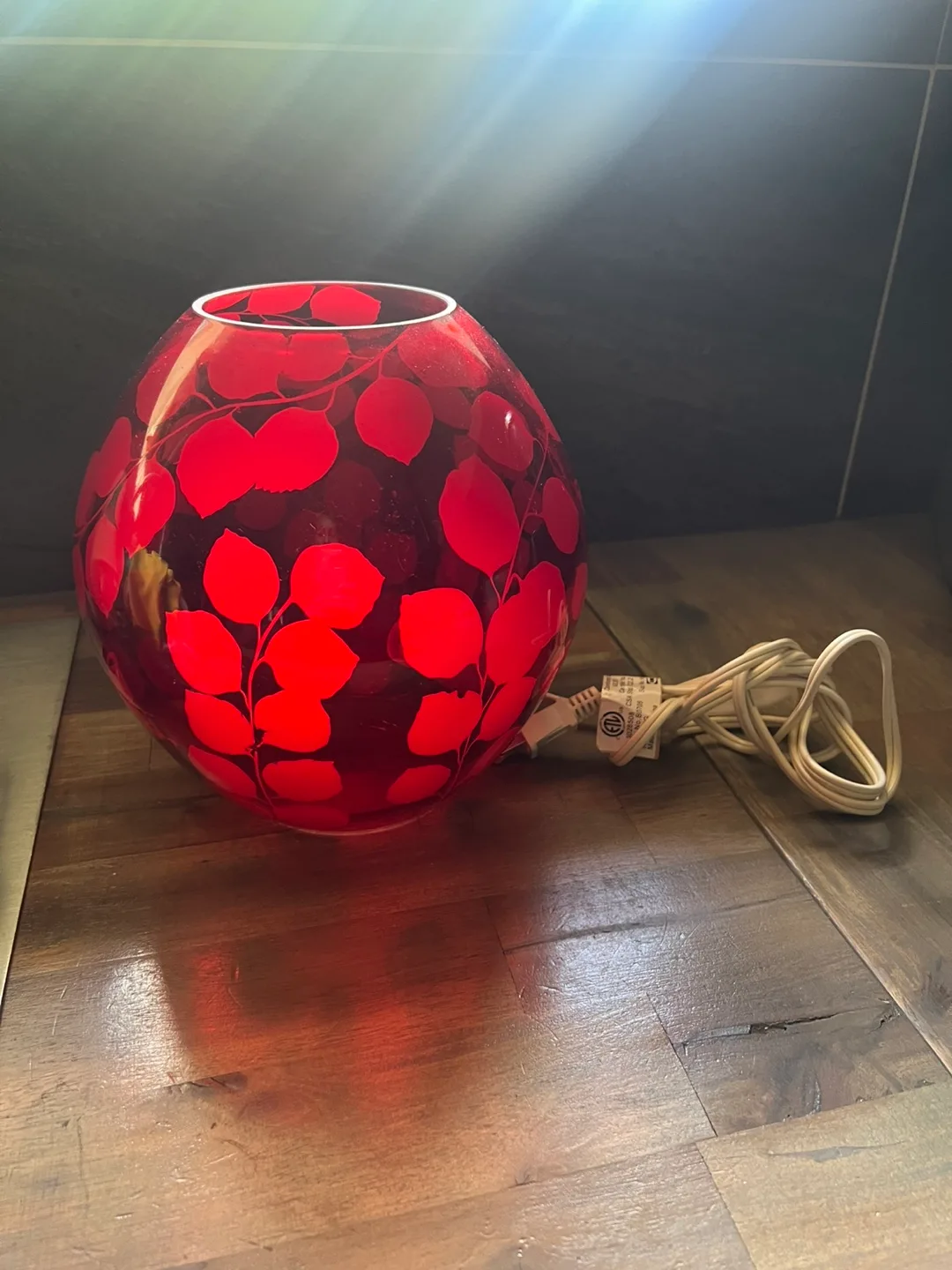 IKEA ®️ Red Leaf Pattern Glass Table Lamp thumbnail