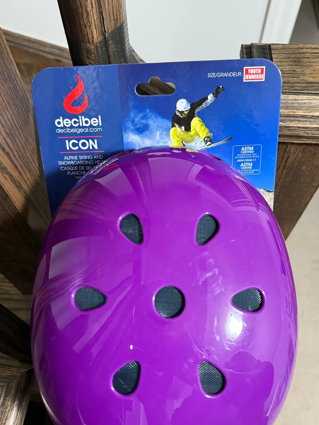 [New/seal packed] Decibel Icon Youth Ski/Snowboard Helmet image indicator(4)