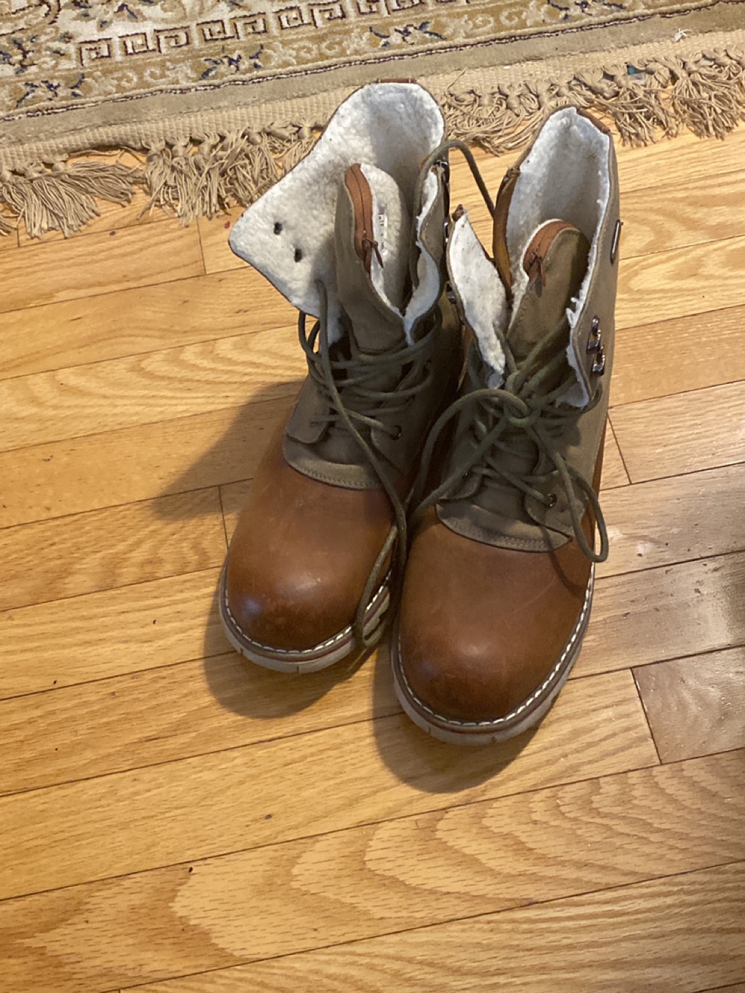 Brown & Green Lace-Up Winter Boots