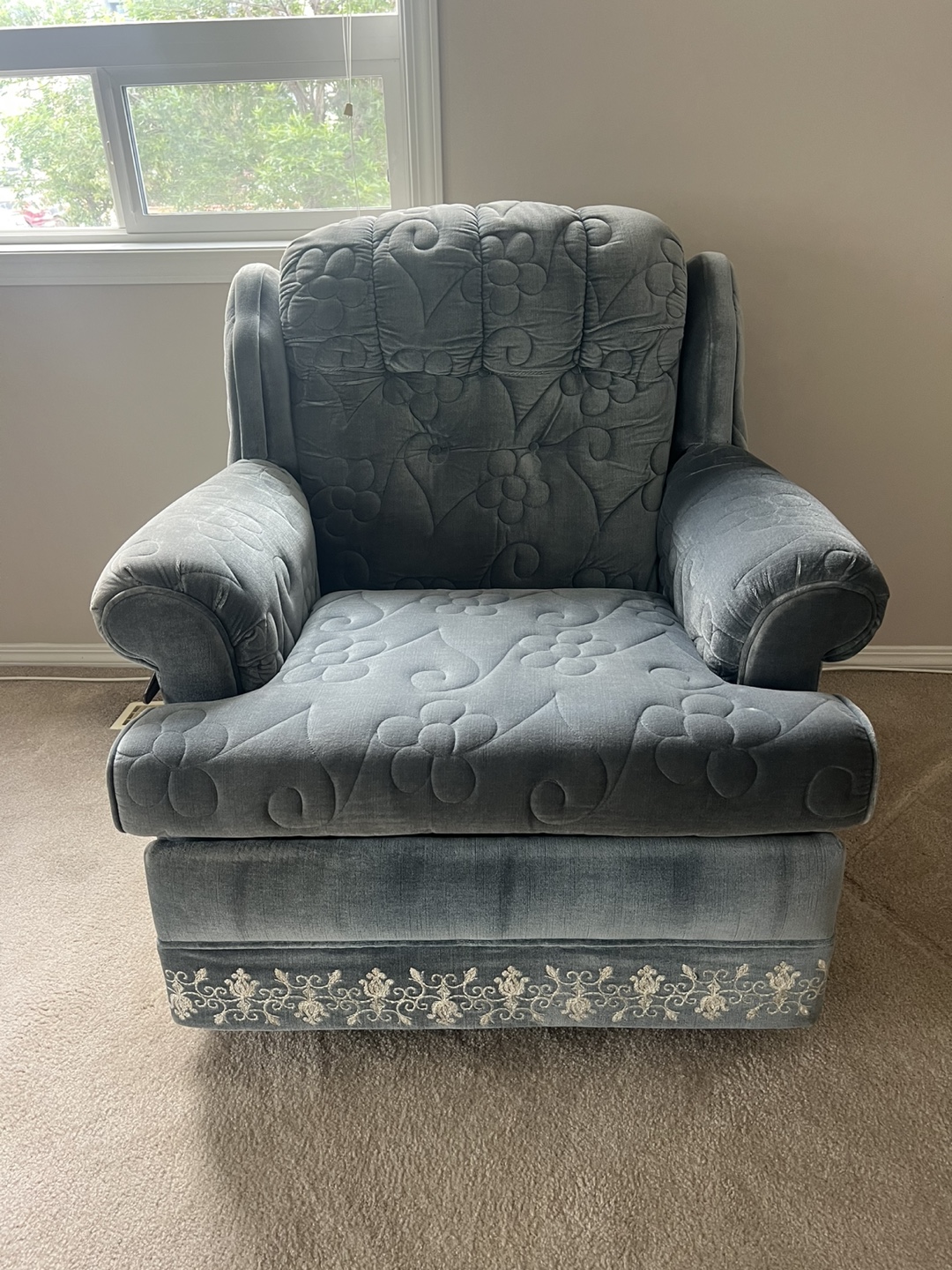 Vintage Floral Pattern Armchair