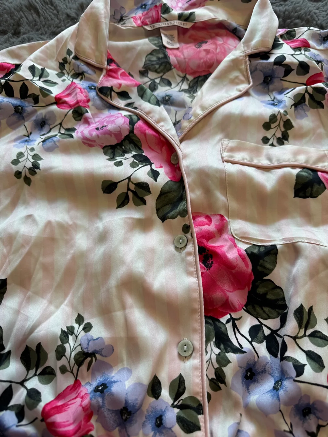 Victoria's Secret Floral Pajama Set - Size S image indicator(3)