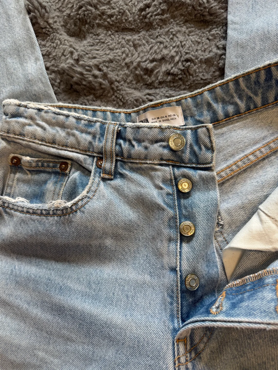 Zara Denim Jeans - Size 4 (USA) image indicator(4)