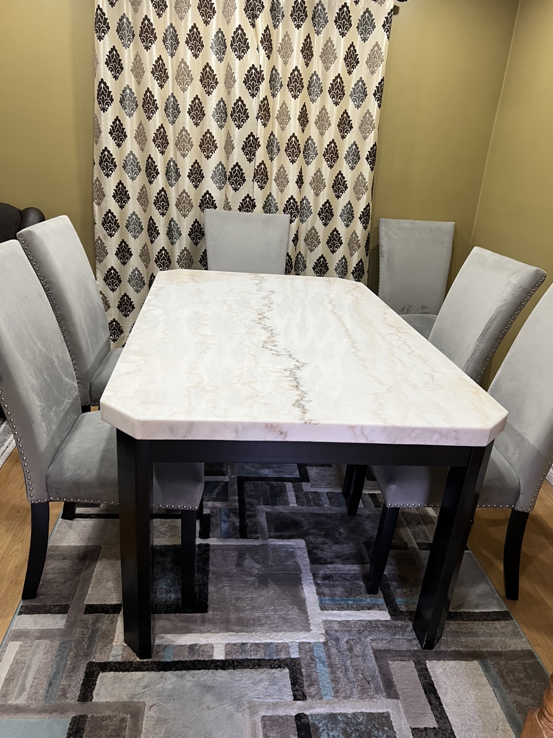 Marble Dining Table with 6 Grey Chairs - photo 4
