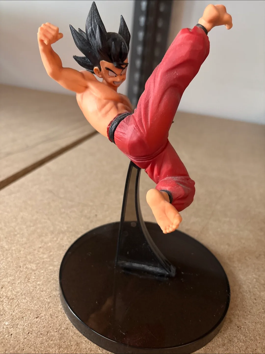 Dragon Ball Z Goku Figure thumbnail