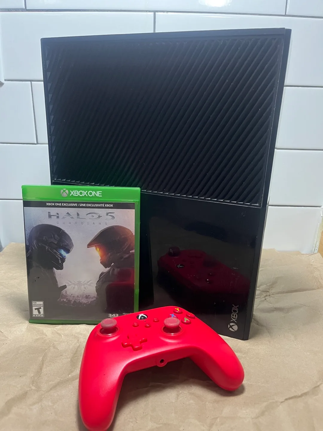 Xbox One with Halo 5 and Red Controller thumbnail