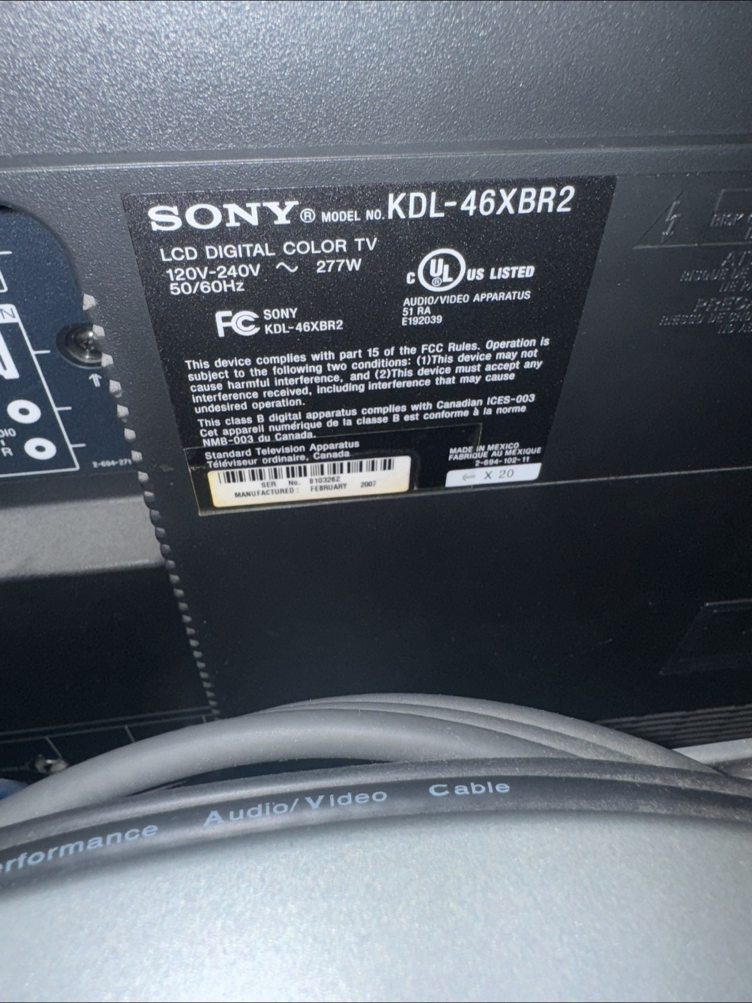 Sony KDL-46XBR2 46" LCD Digital Colour TV - photo 2