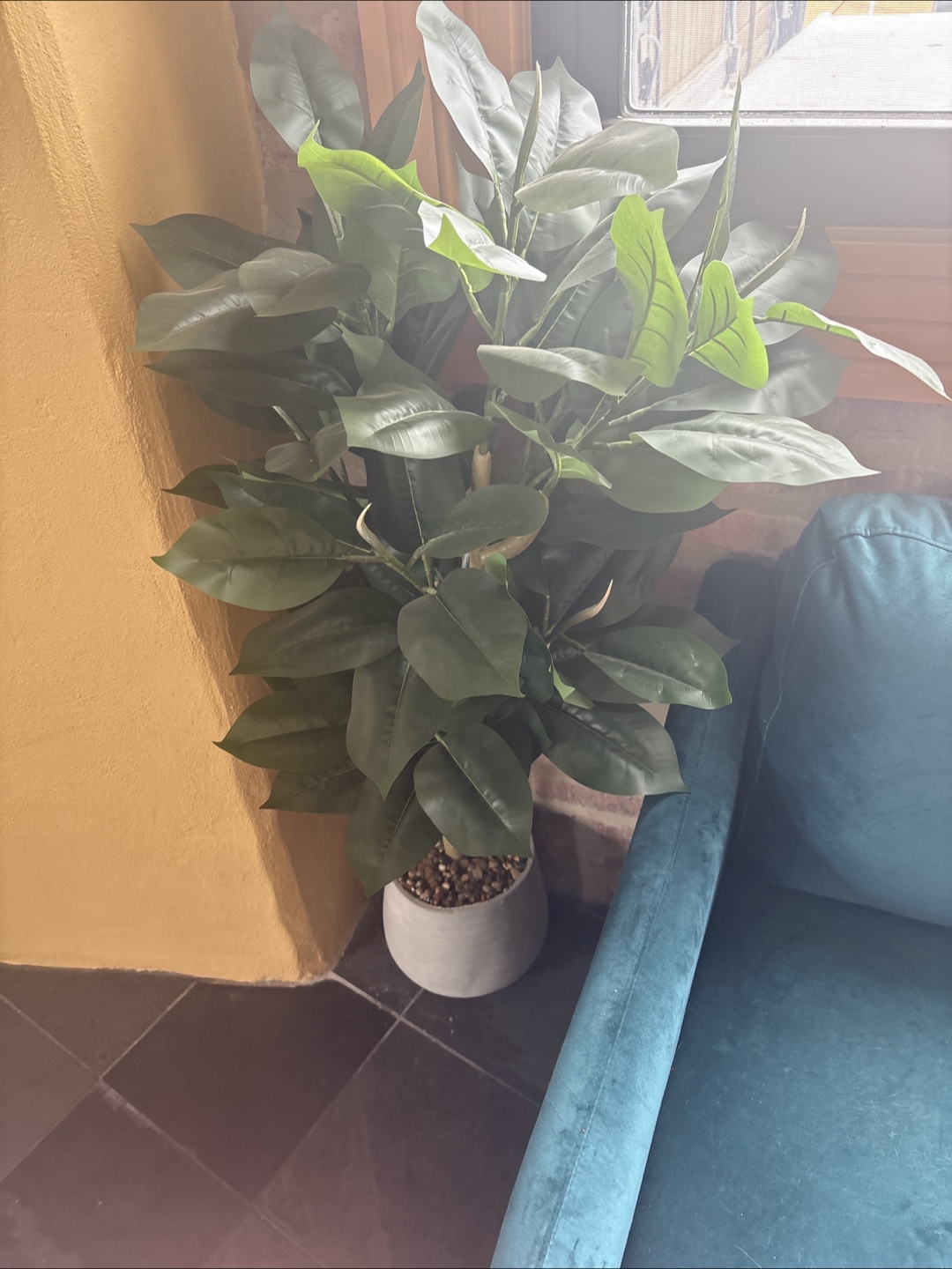 Faux Fiddle Leaf Fig Tree in Pot