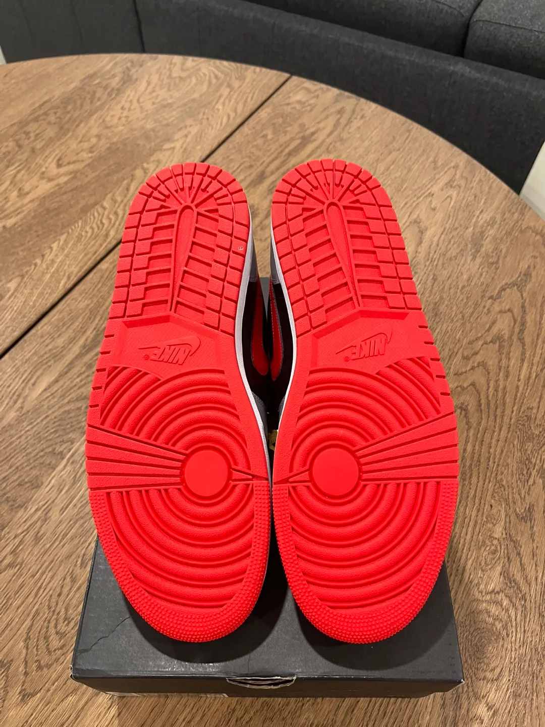 Jordan 1 Low Light Smoke Grey Size 13 image indicator(7)