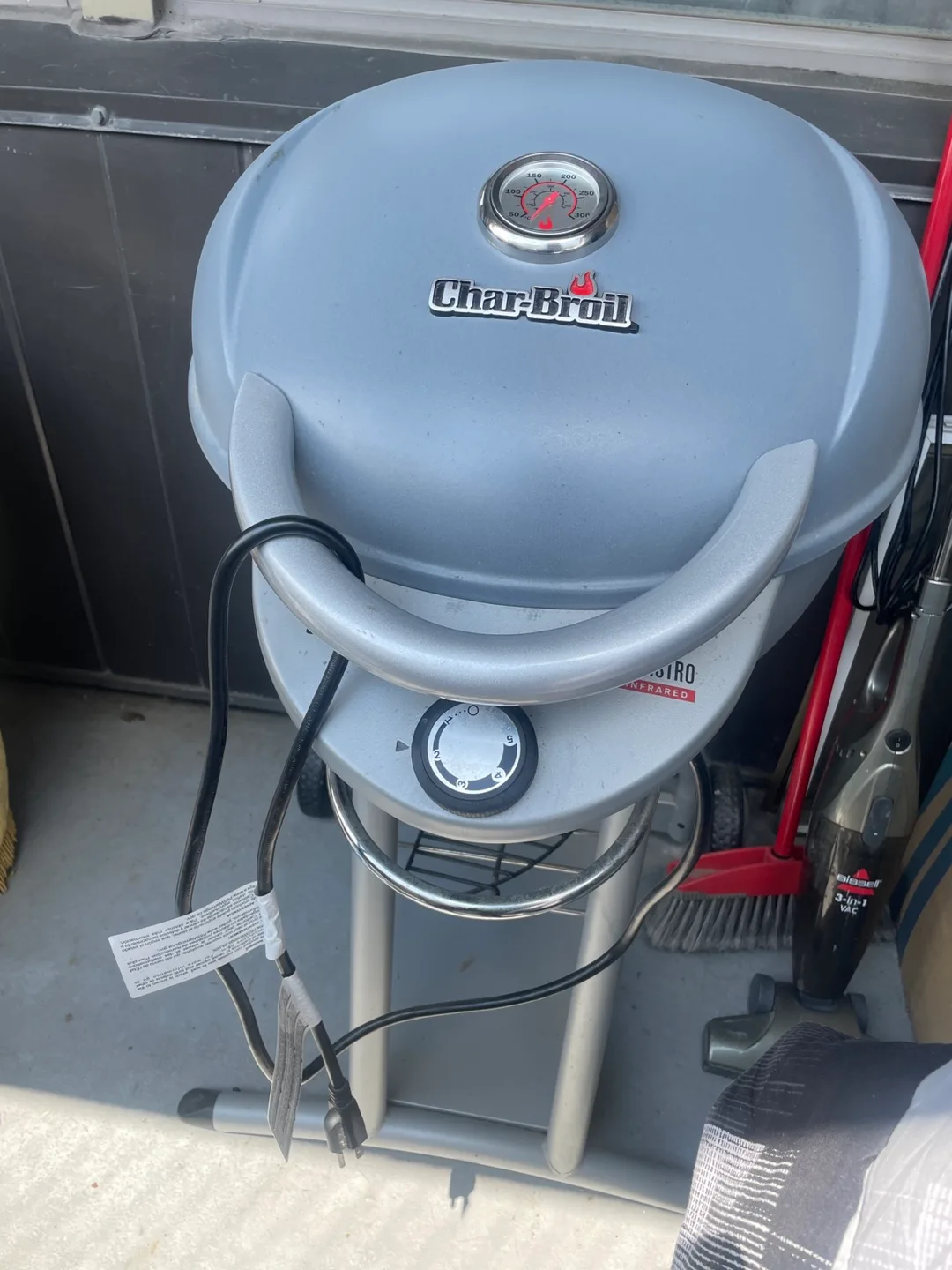 Char-Broil Patio Bistro Electric Grill thumbnail