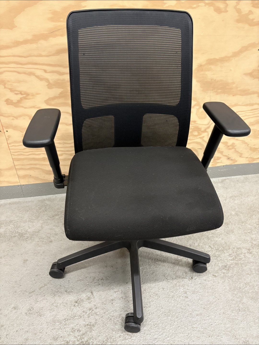 Black Mesh Office Chair