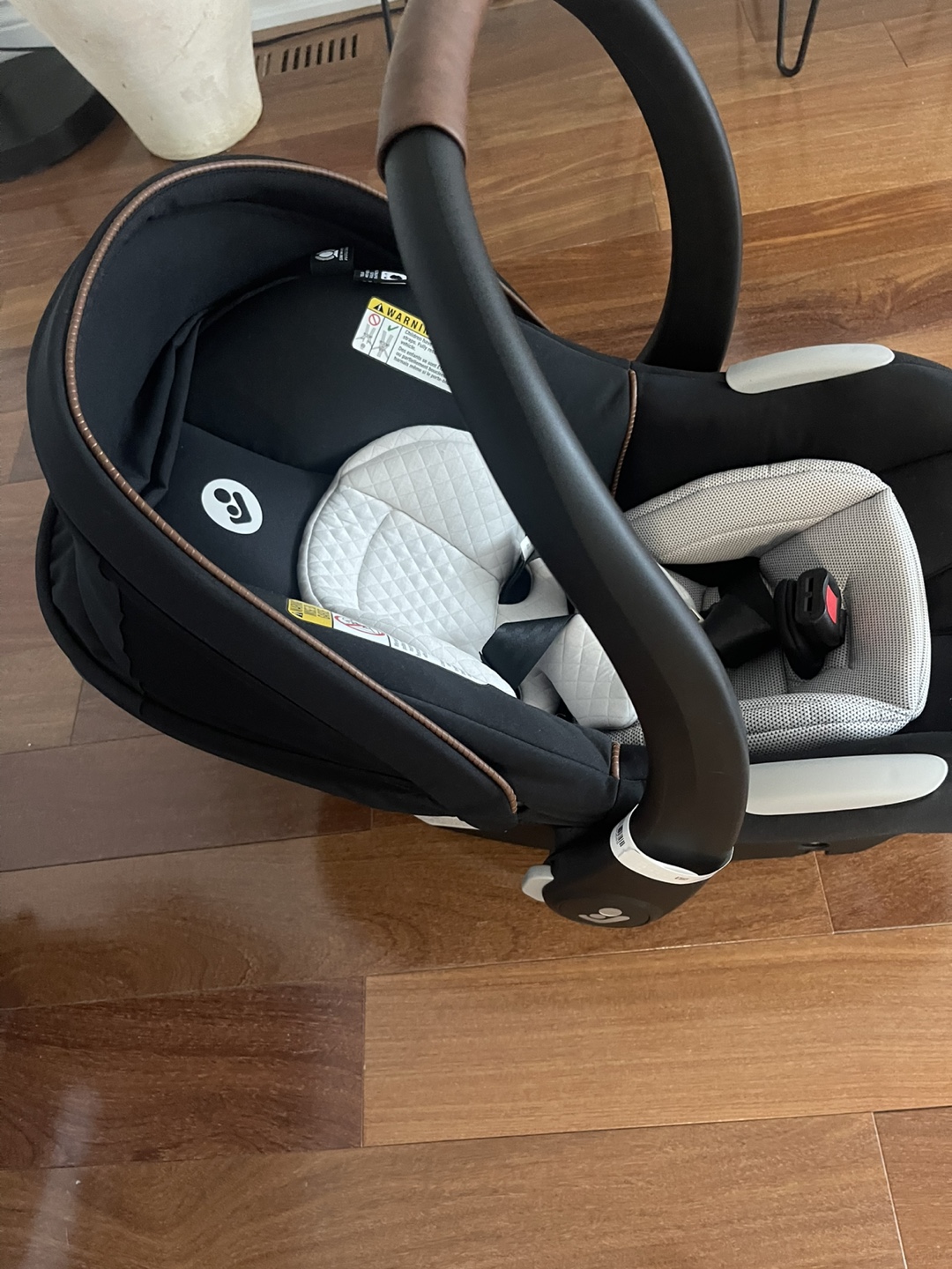 Maxi-Cosi Mico Luxe+ Infant Car Seat - Like New!