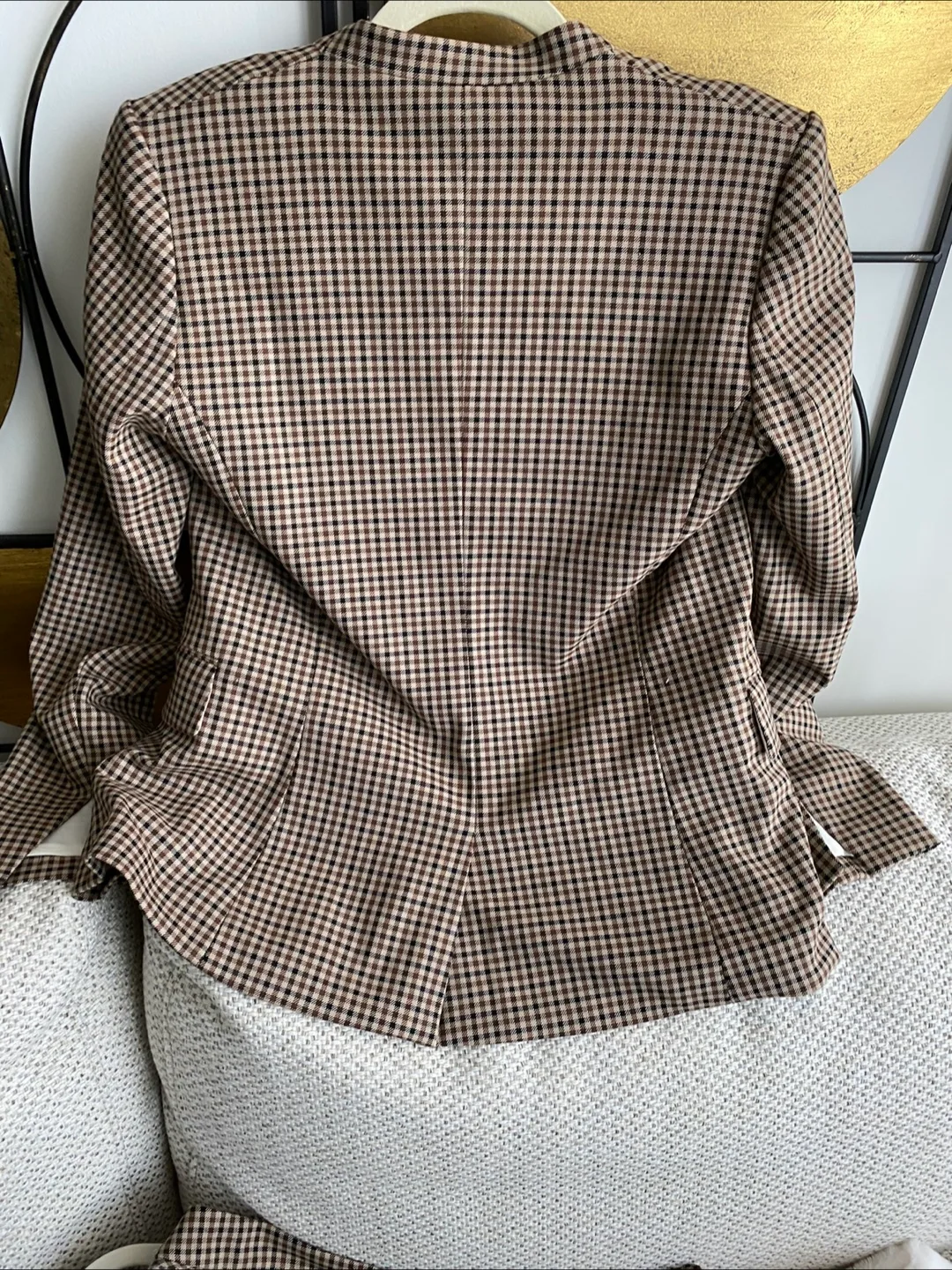 H&M Women's Checkered Blazer sz4  & Pants Sz 8  Suit image indicator(3)