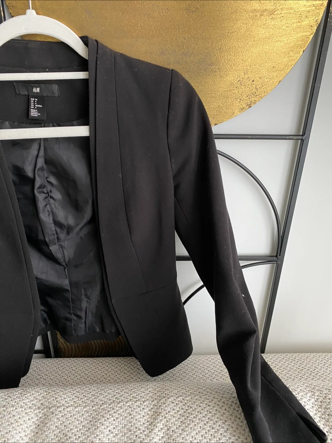 H&M Black Blazer - Size 4 image indicator(3)
