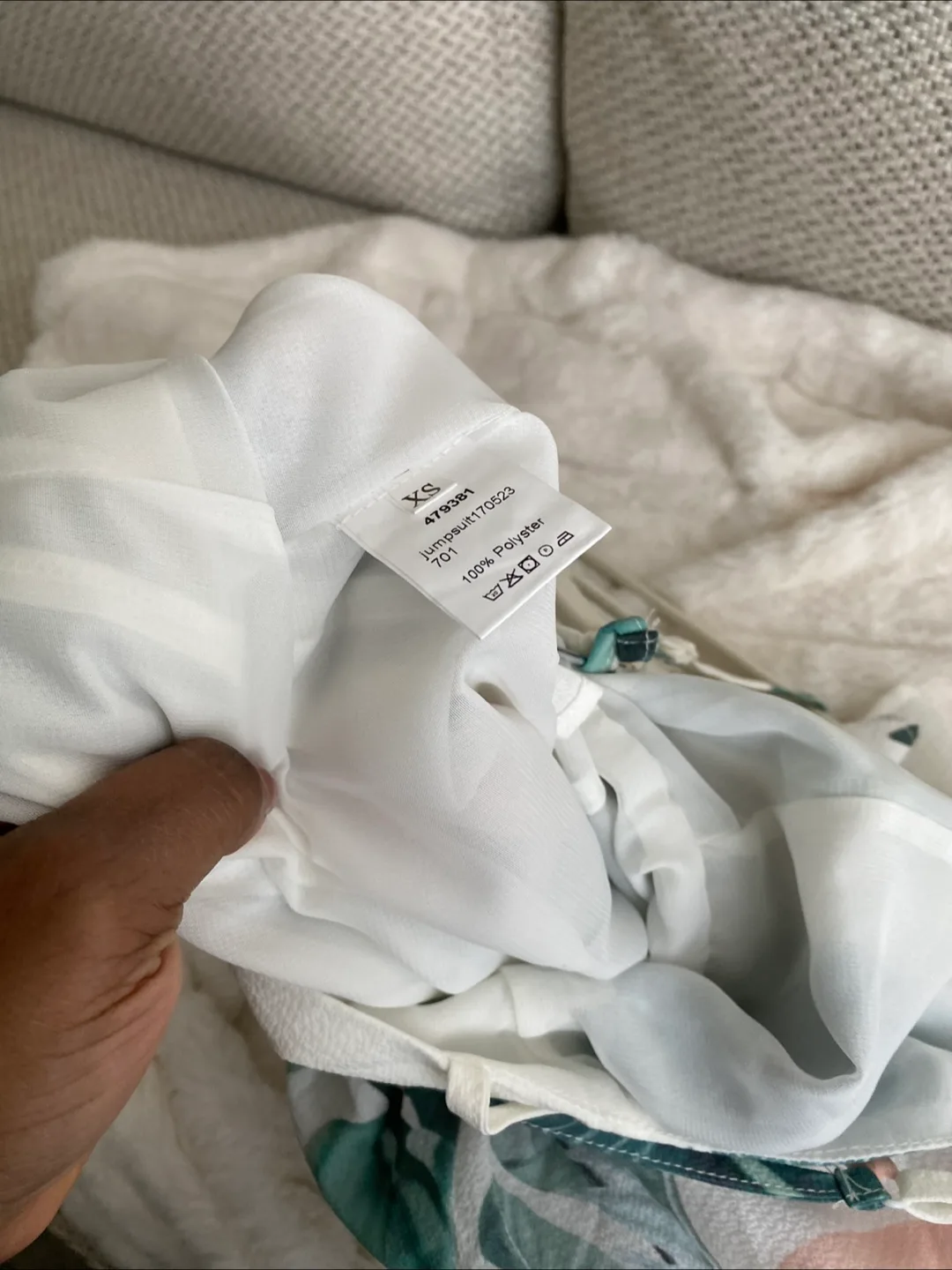 Floral Romper - Size XS image indicator(3)