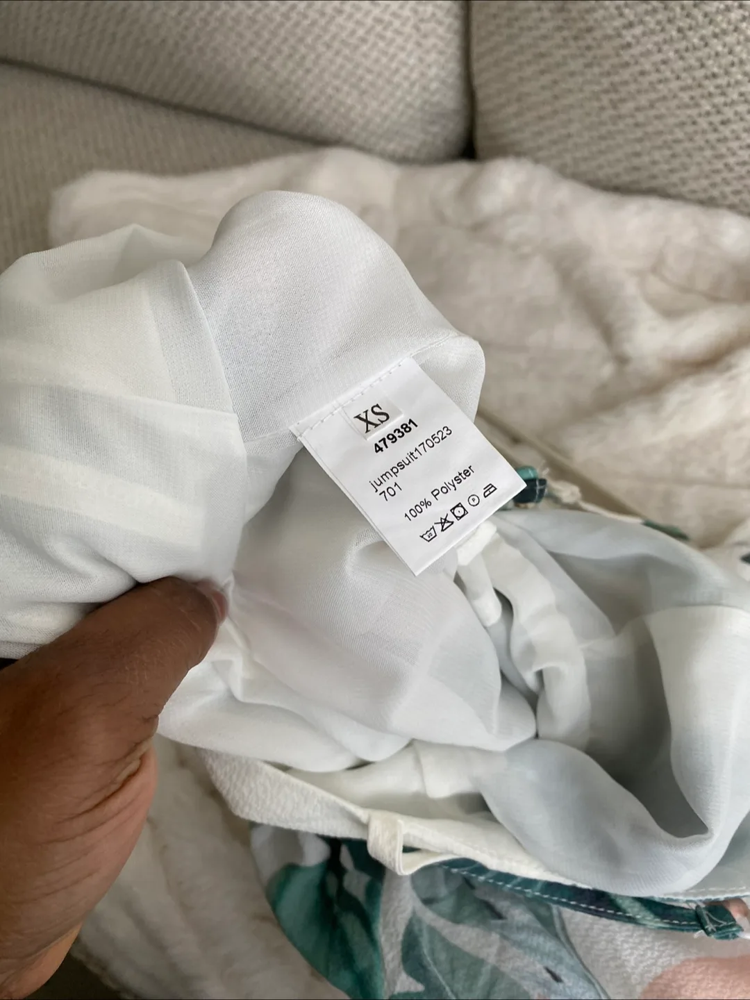 Floral Romper - Size XS image indicator(4)