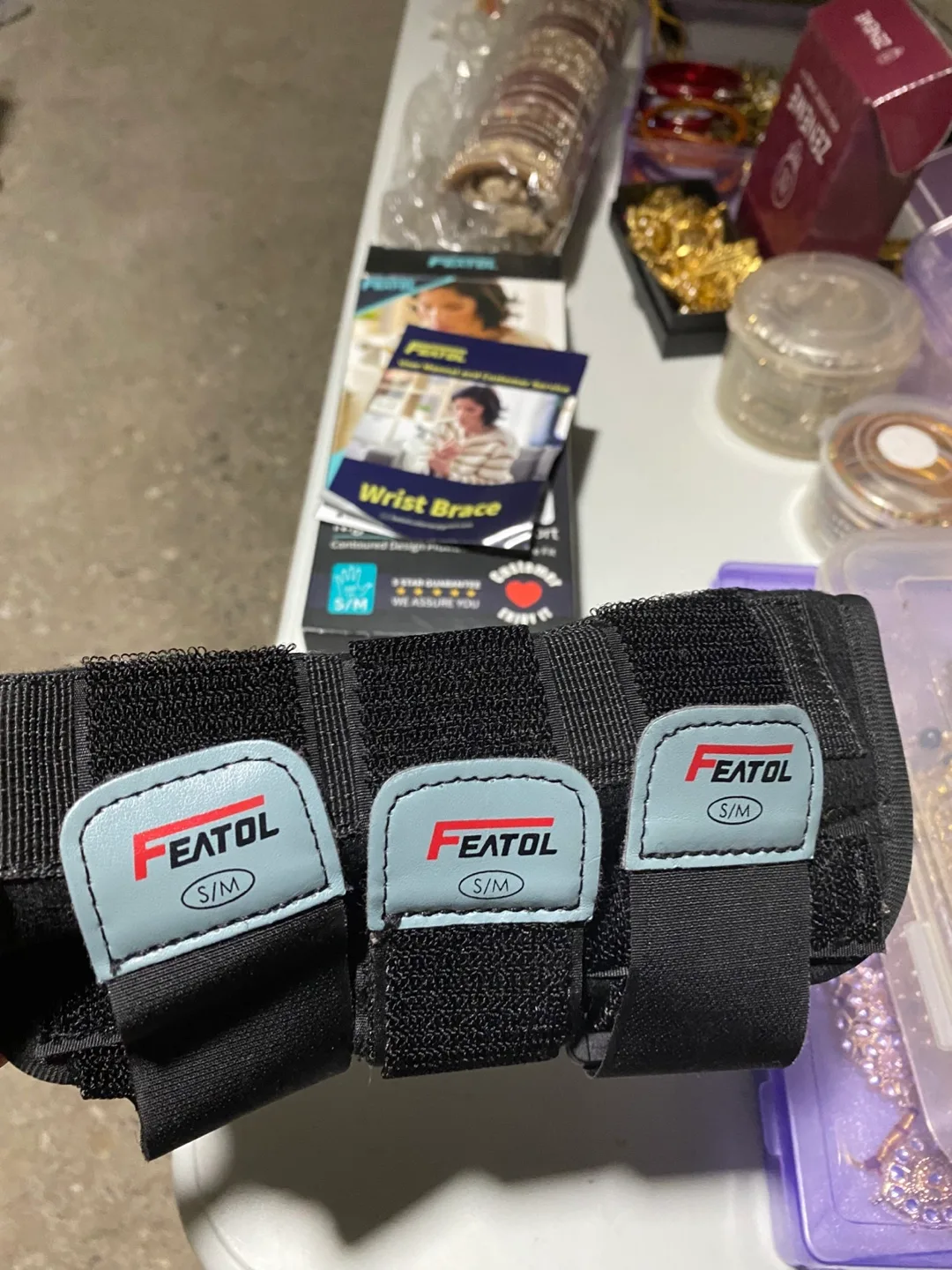 Featol Wrist Brace - Medium/Large image indicator(8)