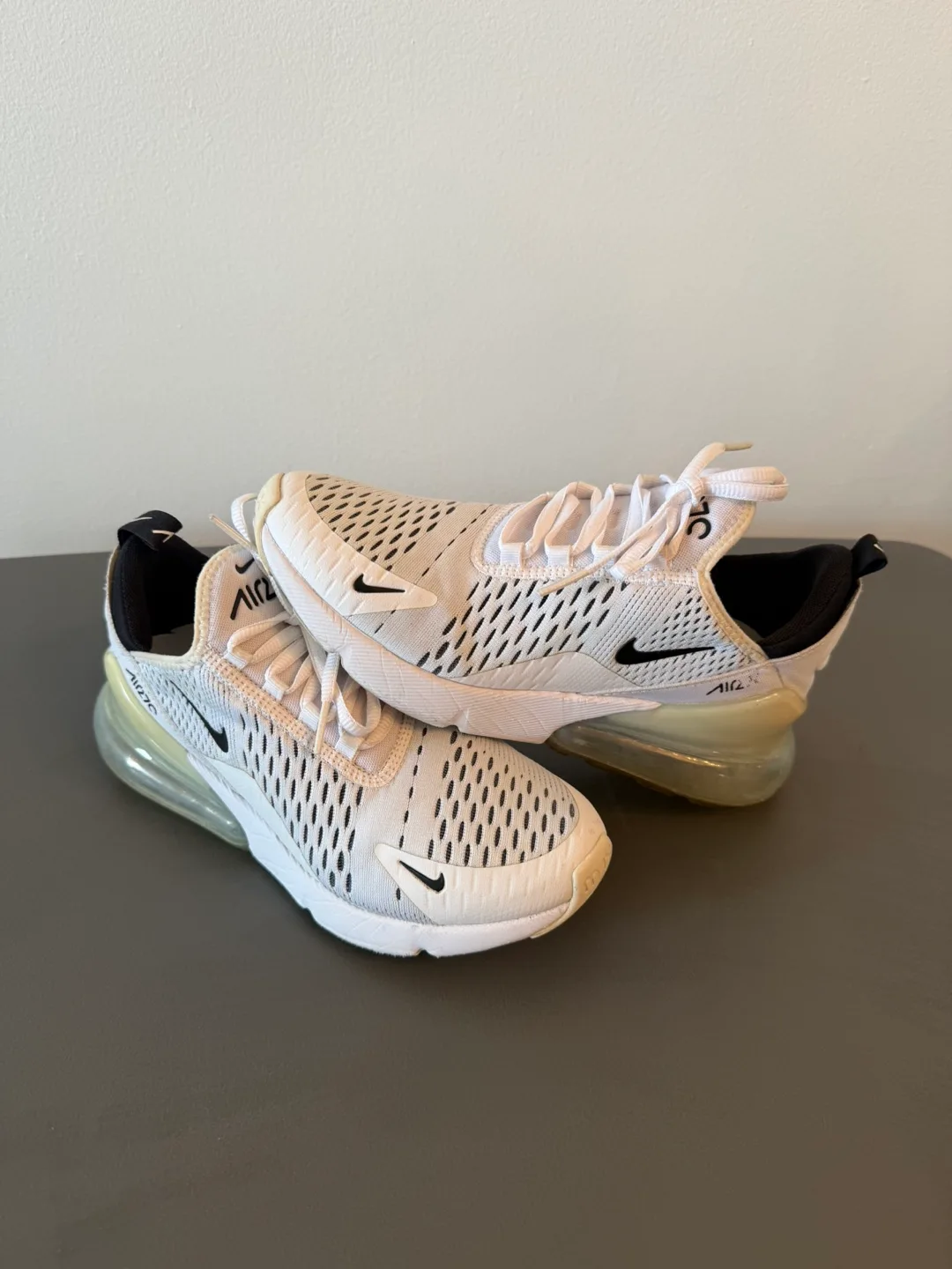 Nike Air Max 270 GS thumbnail