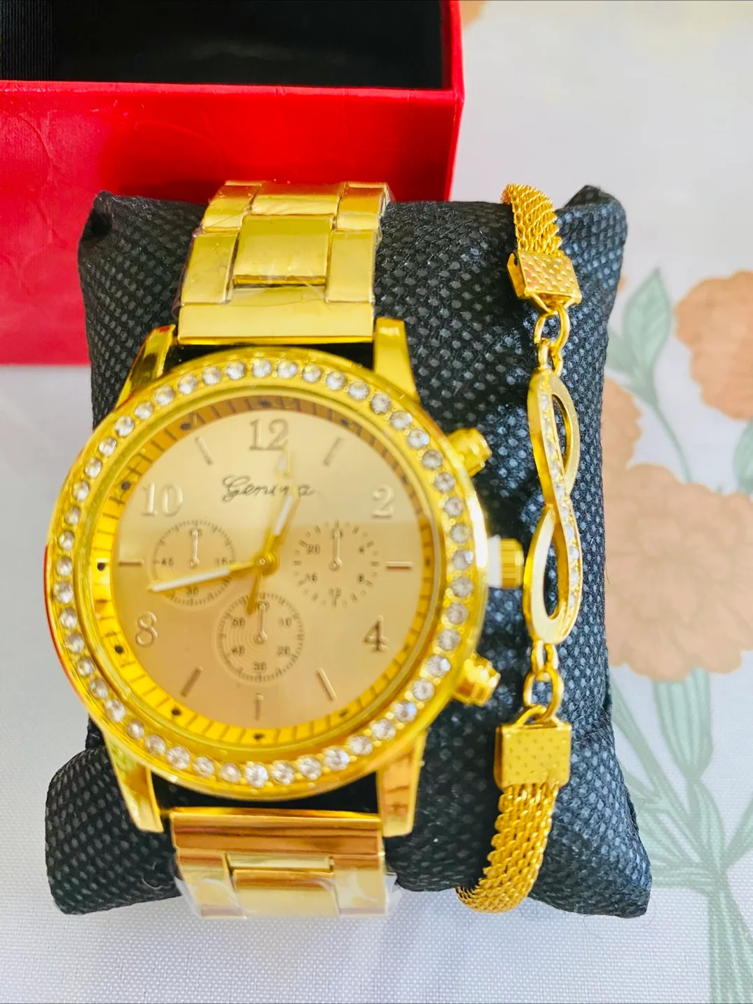 Geneva Women's Gold Watch with Bracelet thumbnail
