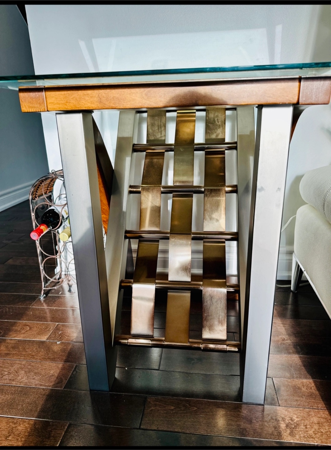 Glass Top Side Table with lamp - photo 3