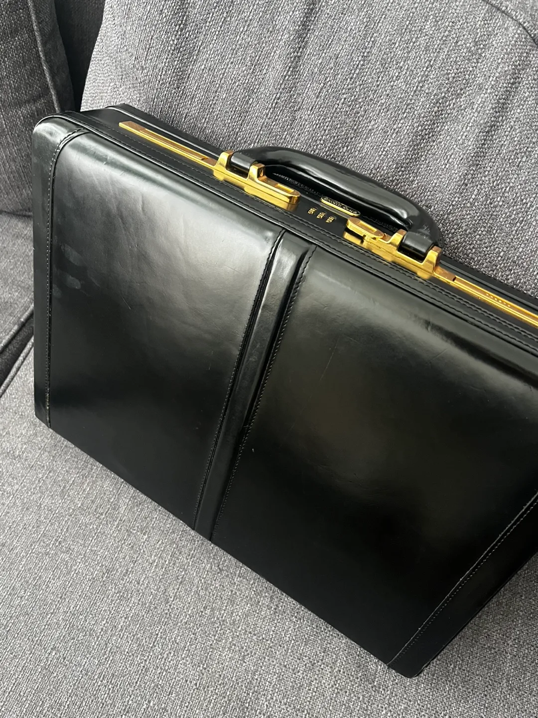⸻  Vintage Satchi Club Black Leather Briefcase – Made in Italy image indicator(10)