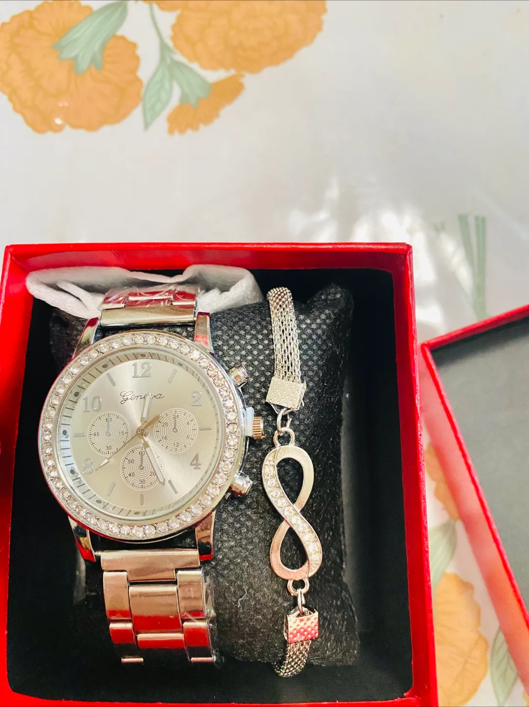 Geneva Silver Watch & Bracelet Set image indicator(2)