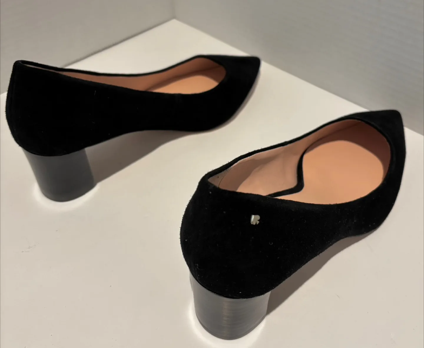 Kate Spade Moulin Black Suede Pointed Heel Shoes Size 6.5B image indicator(2)